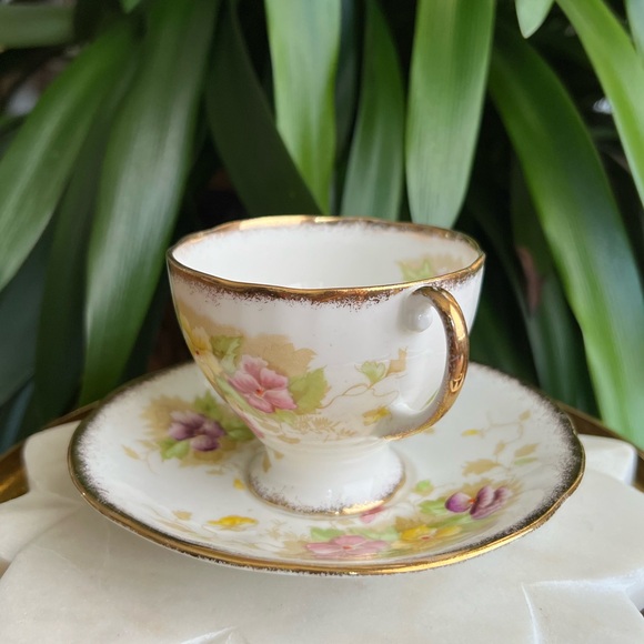 Vintage Royal Standard Charmaine Teacup + Saucer Set Bone China Made in England - Picture 4 of 15